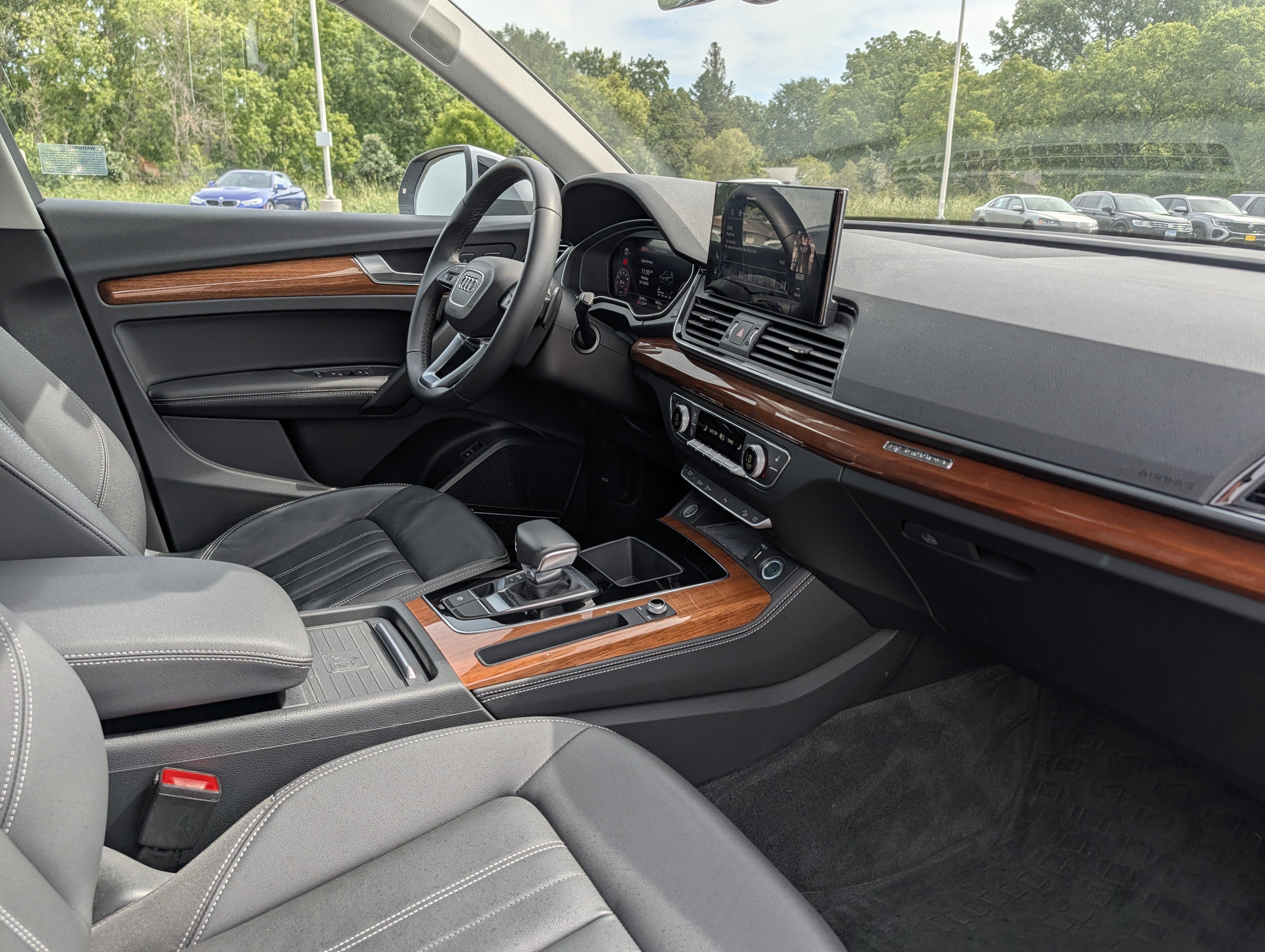Used 2021 Audi Q5 2.0T Premium Plus w/ Premium Plus Package AWD/4WD image 19