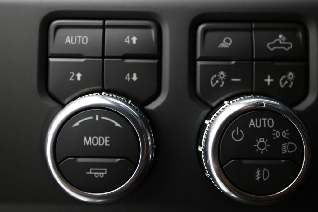 Used 2026 GMC Sierra 3500 Denali Ultimate AWD/4WD image 29