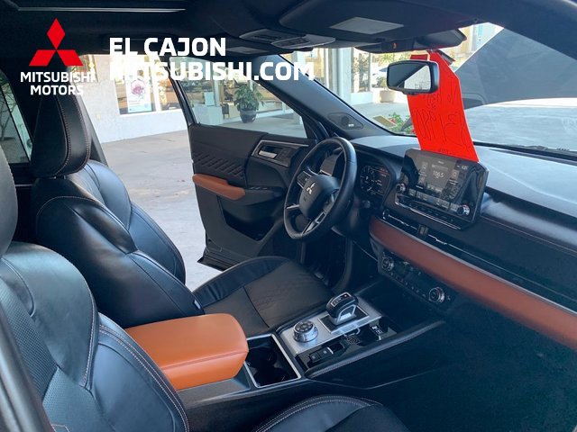 Used 2023 Mitsubishi Outlander SEL 40th Anniversary image 31