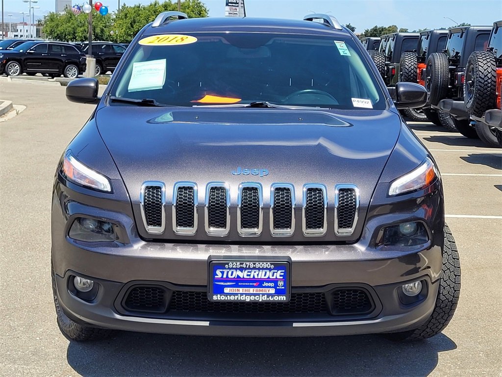 Used 2018 Jeep Cherokee Latitude Plus w/ Cold Weather Group image 3
