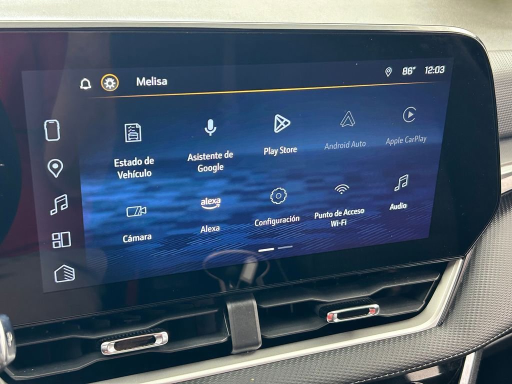 Used 2025 Chevrolet Equinox LT w/ Safety and Technology Package FWD image 18