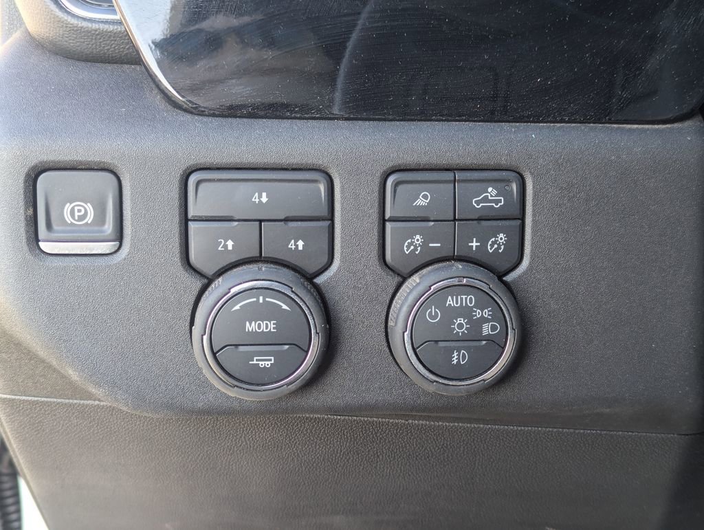 Used 2025 Chevrolet Silverado 3500 LT w/ Trail Boss Package image 22