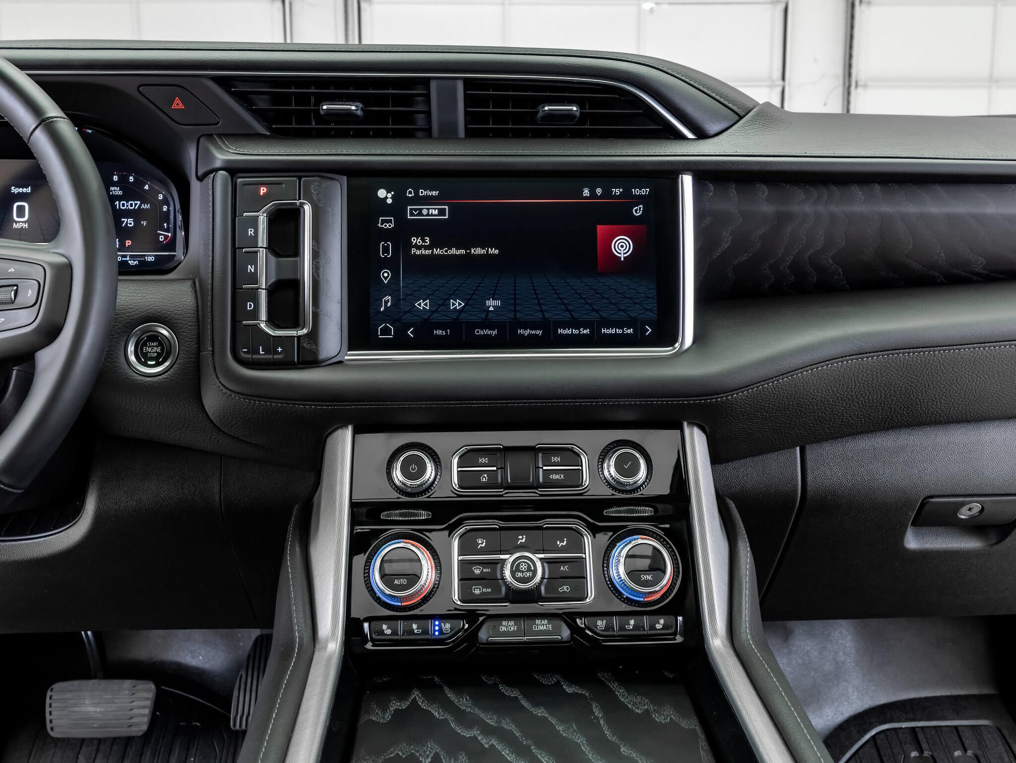 Used 2023 GMC Yukon Denali AWD/4WD image 22