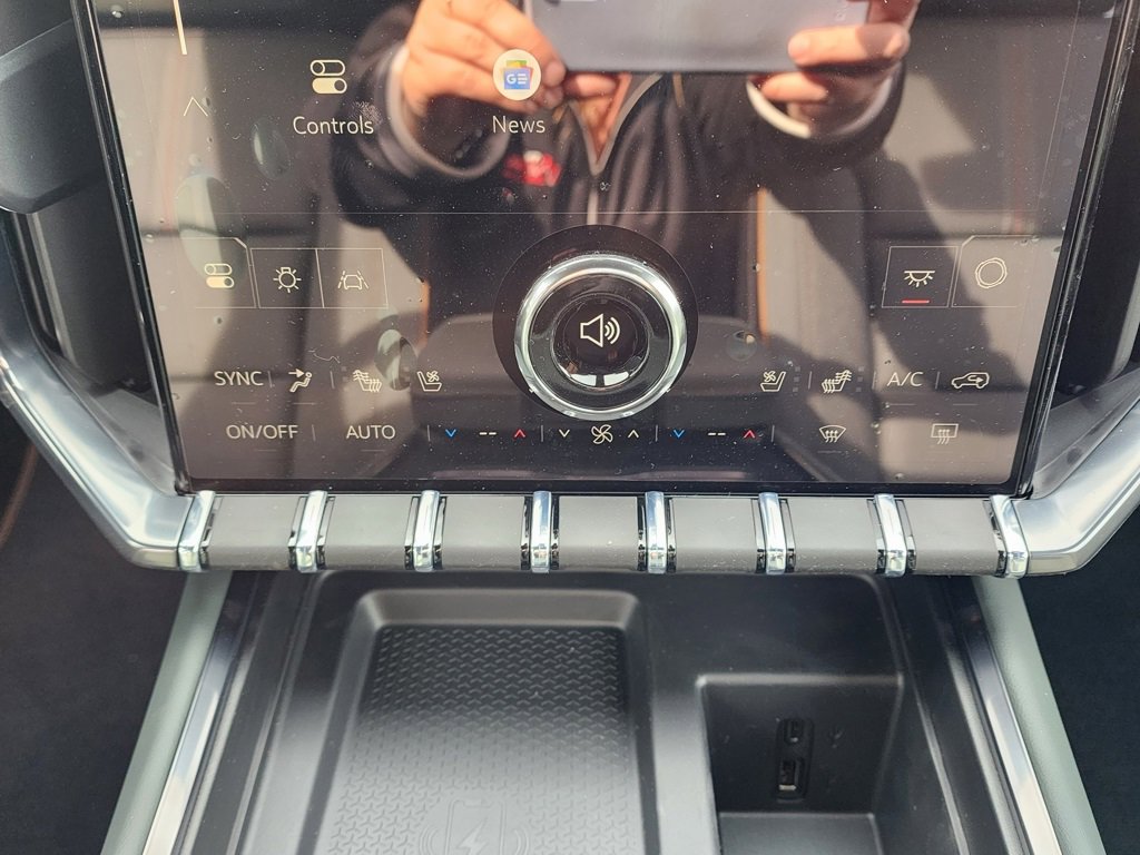 New 2026 GMC Acadia AT4 image 32