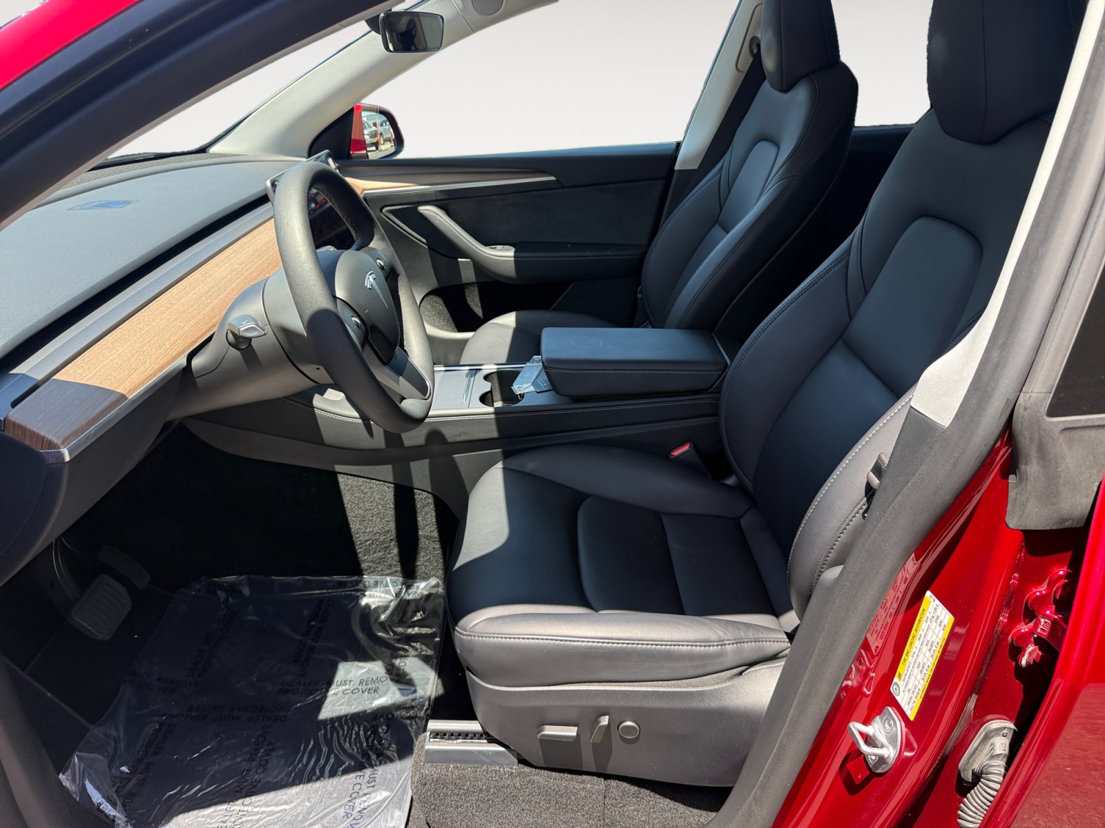 Used 2024 Tesla Model Y Long Range AWD/4WD image 10