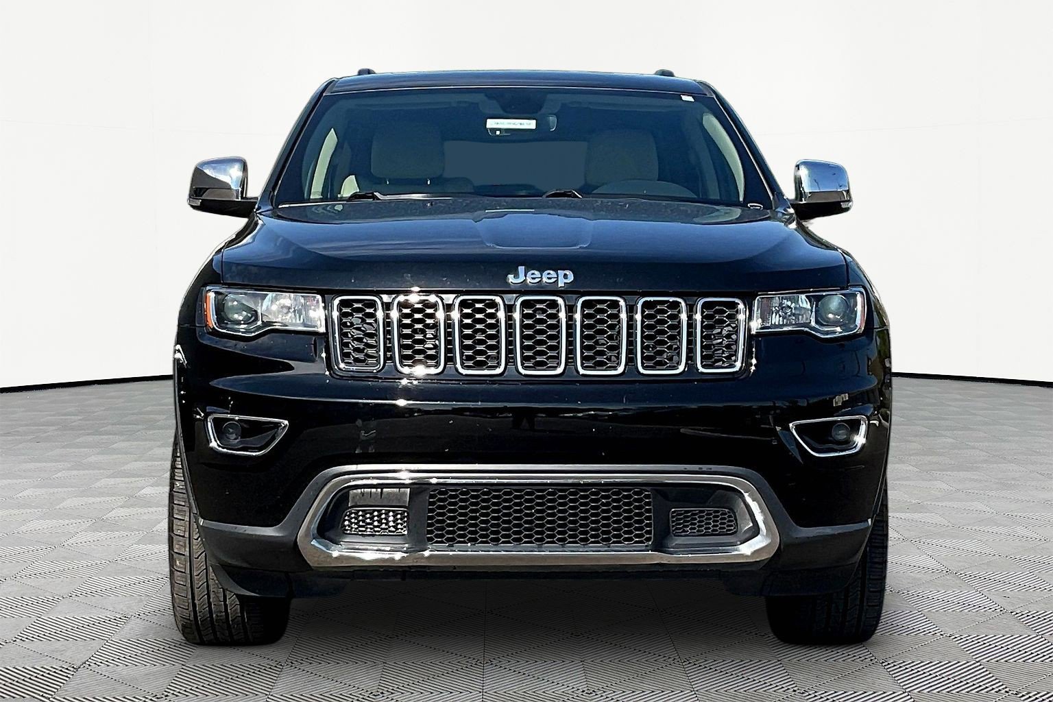 Used 2021 Jeep Grand Cherokee Limited w/ Luxury Group II AWD/4WD image 2