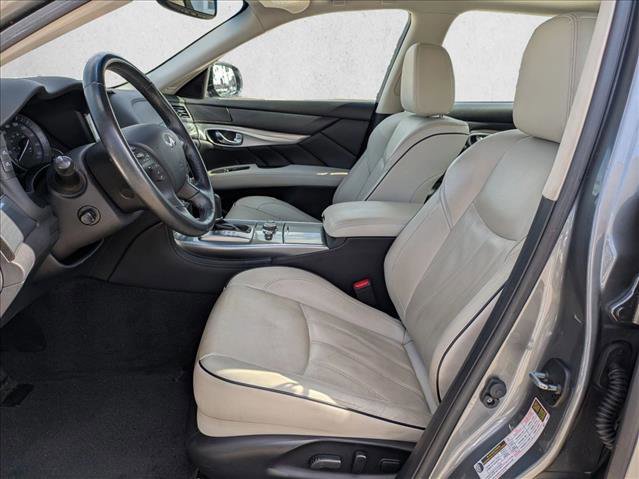 Used 2018 INFINITI Q70 L 3.7 image 17