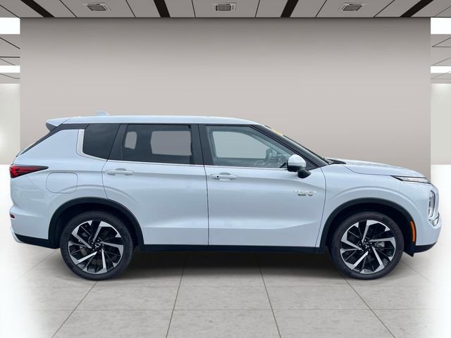 Used 2024 Mitsubishi Outlander Ralliart AWD/4WD image 2