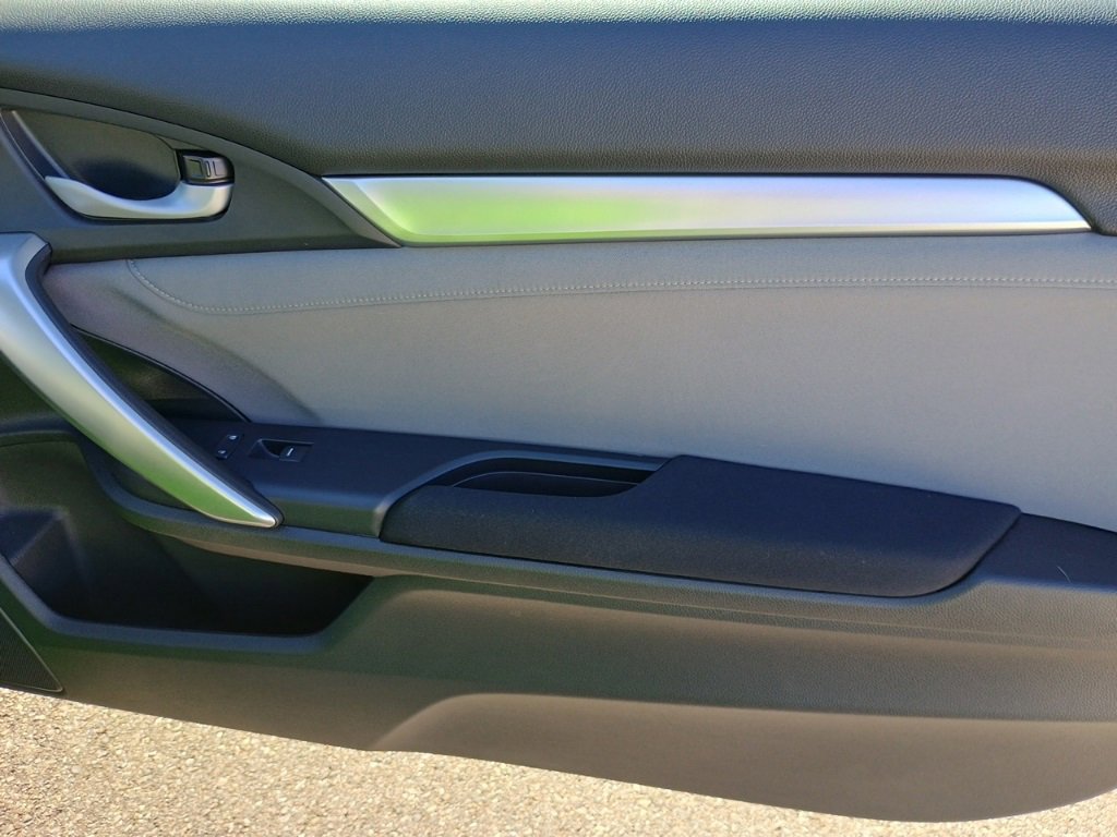 Used 2018 Honda Civic EX-T image 18