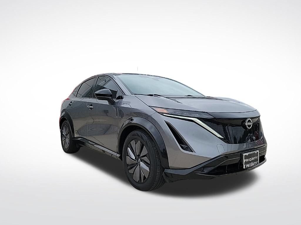 Used 2023 Nissan Ariya AWD image 7
