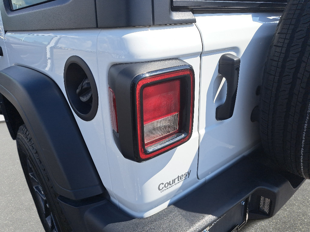 Certified 2024 Jeep Wrangler Unlimited Sport AWD/4WD image 31
