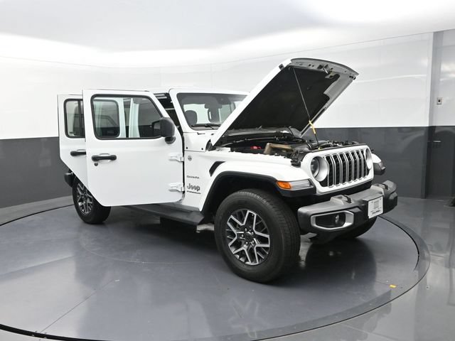 Used 2024 Jeep Wrangler Unlimited Sahara AWD/4WD image 29