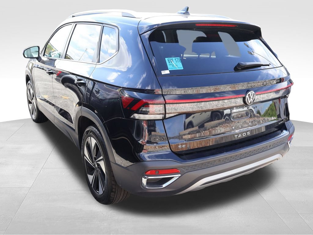 Used 2025 Volkswagen Taos SE AWD/4WD image 22