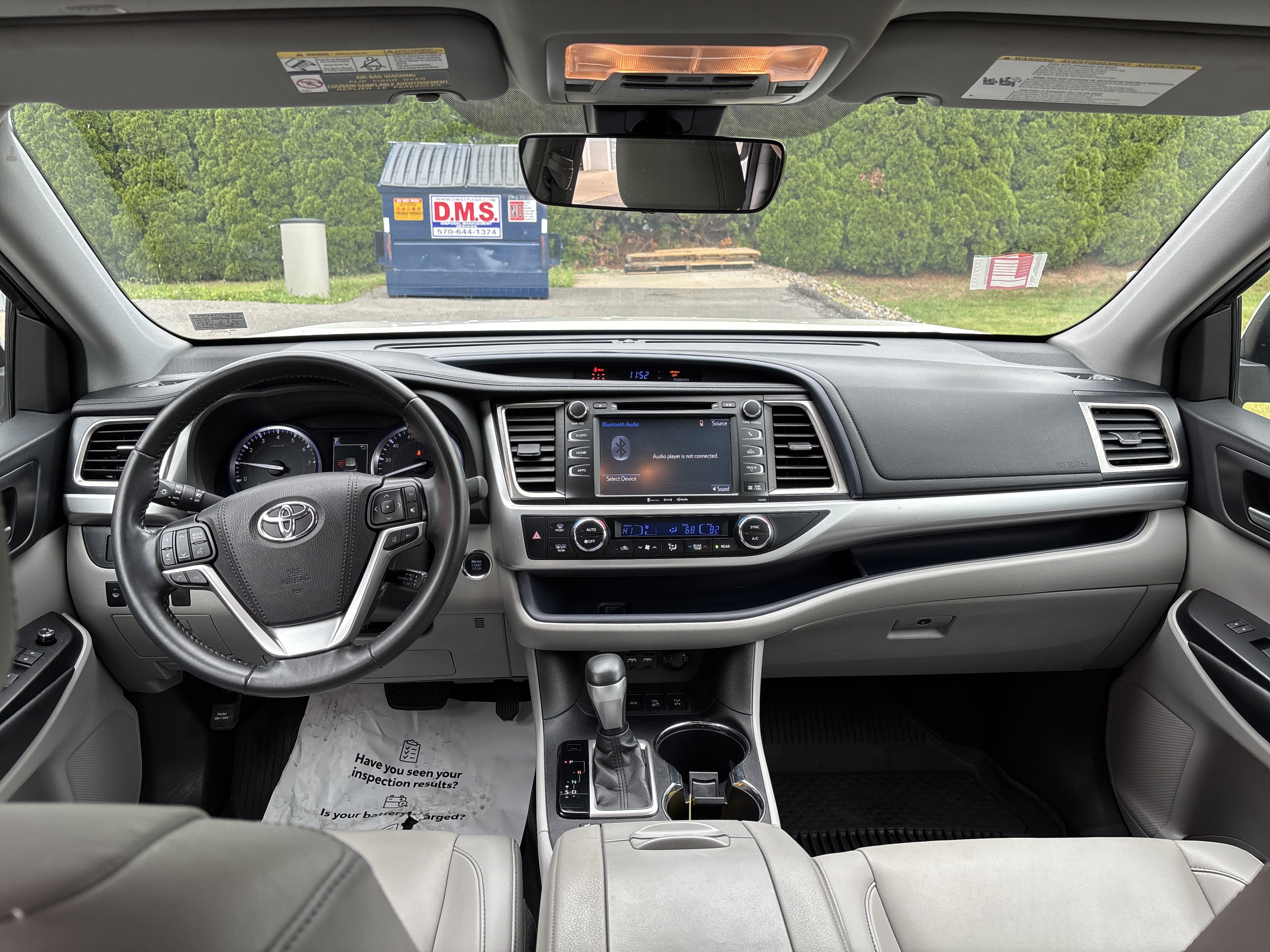 Used 2019 Toyota Highlander XLE AWD/4WD image 16