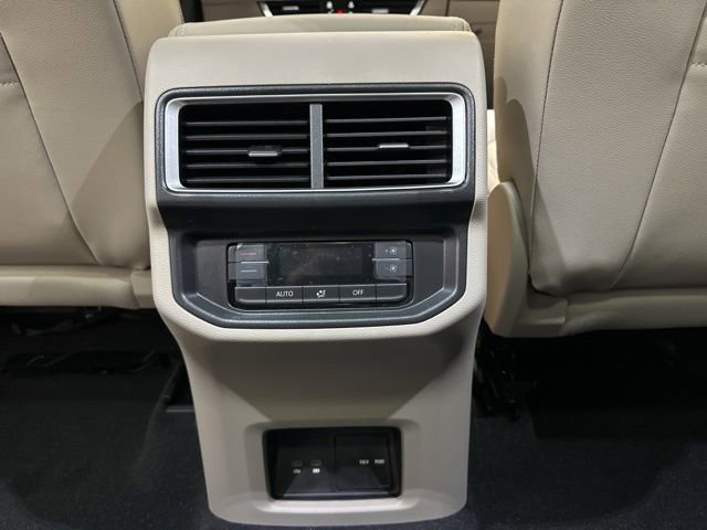 New 2026 Volkswagen Atlas SE image 32