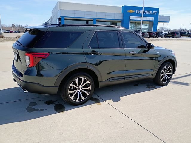 Used 2024 Ford Explorer ST-Line w/ Class IV Trailer Tow Package AWD/4WD image 14