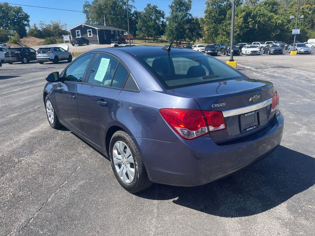 Used 2014 Chevrolet Cruze LS FWD image 3