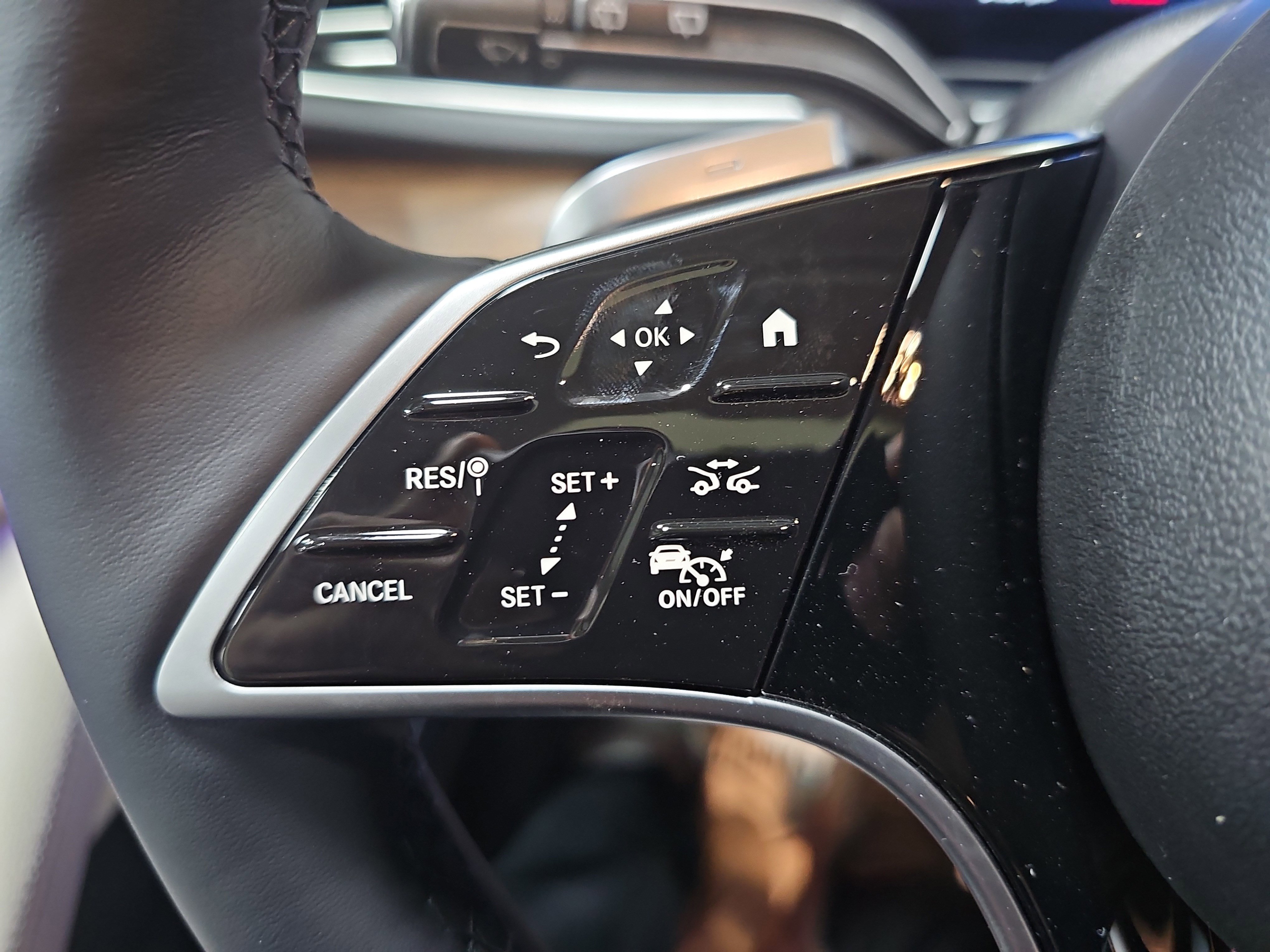 New 2026 Mercedes-Benz GLE 450 4MATIC image 17