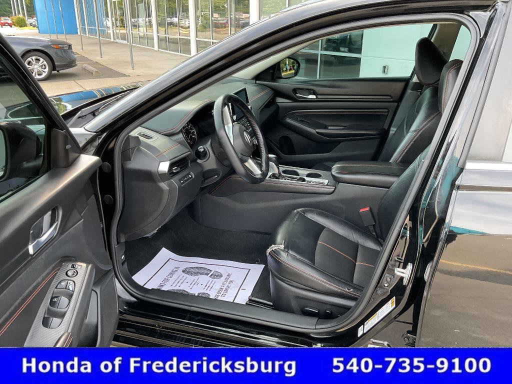 Used 2021 Nissan Altima 2.5 SR w/ SR Premium Package AWD/4WD image 25