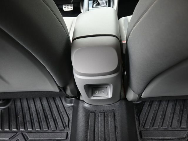 Used 2025 Hyundai Elantra Sport image 29