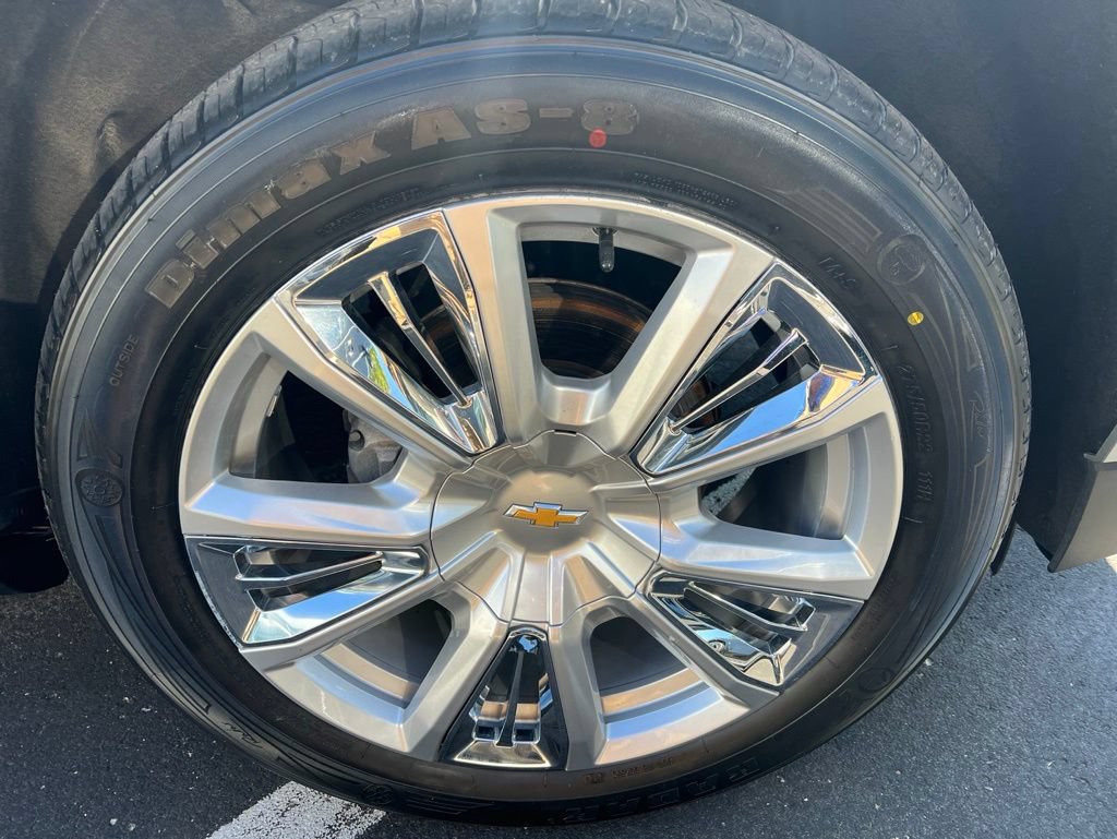 Used 2023 Chevrolet Tahoe High Country AWD/4WD image 17