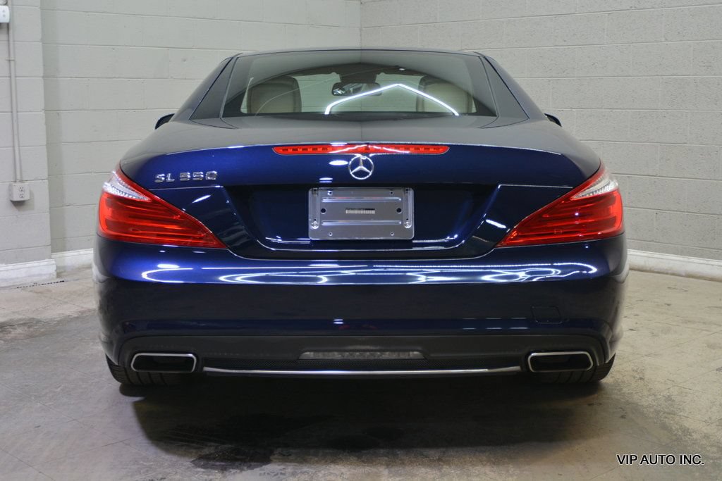 Used 2013 Mercedes-Benz SL 550 image 12
