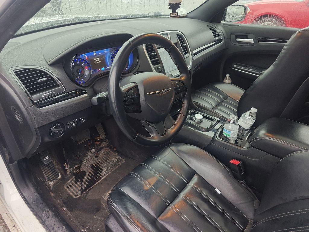 Used 2017 Chrysler 300 S w/ 300S Premium Group image 9