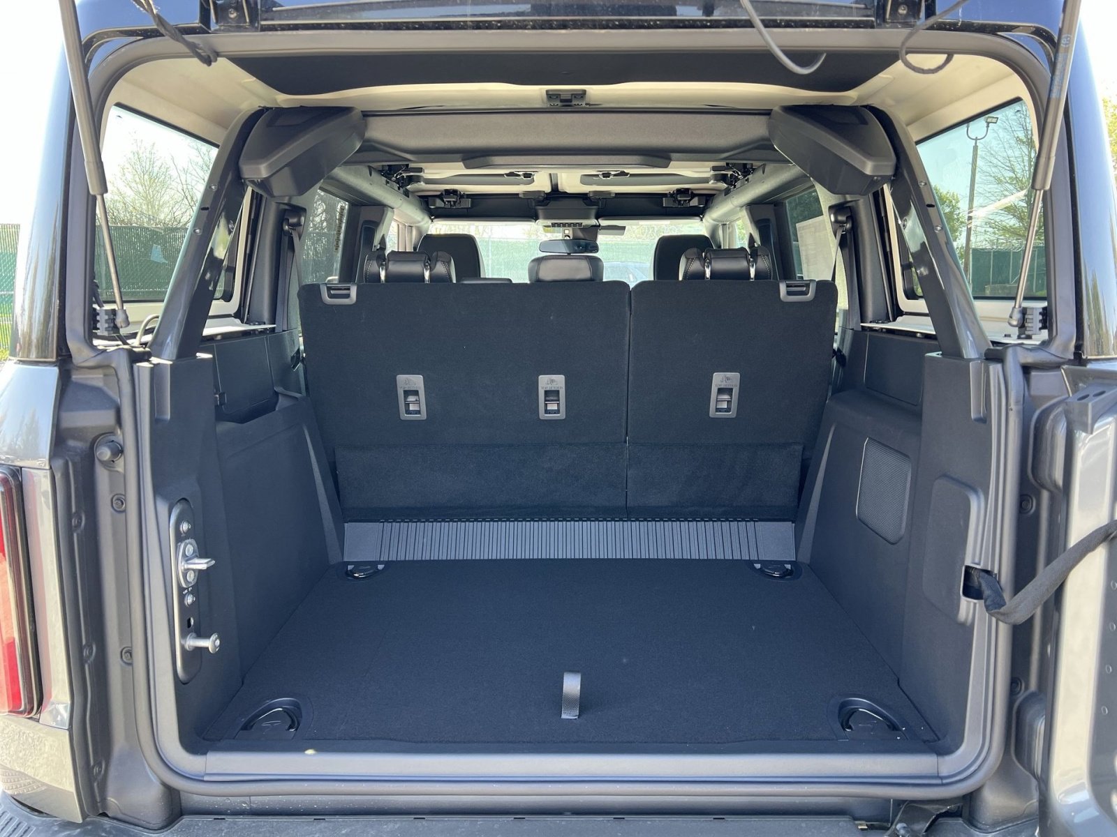 New 2026 Ford Bronco Badlands image 25