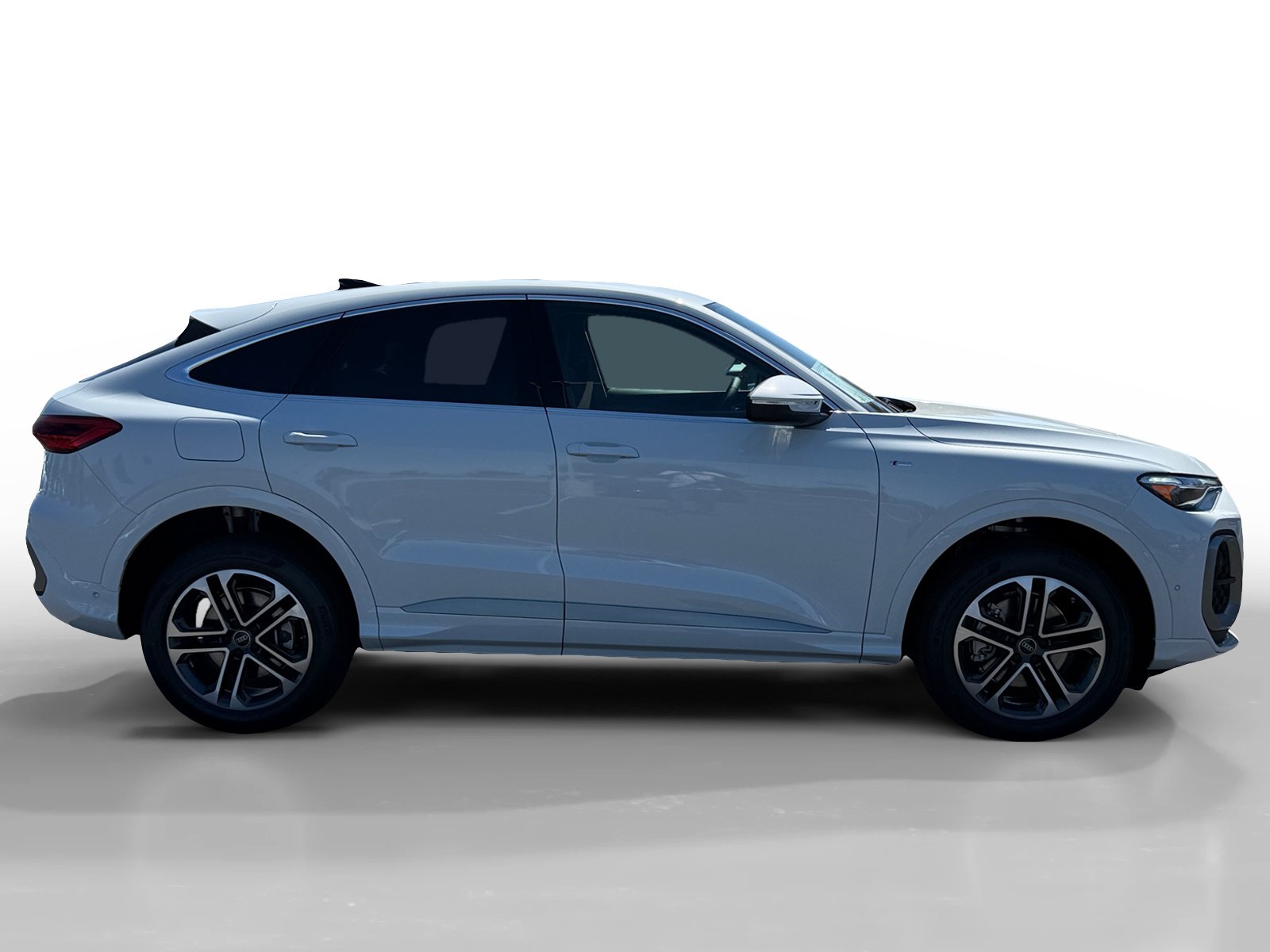 New 2026 Audi Q5 Premium Plus AWD/4WD image 6