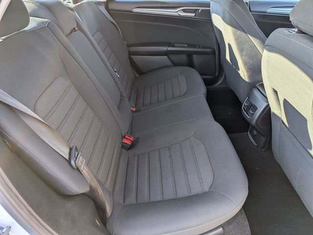 Used 2020 Ford Fusion SE image 28