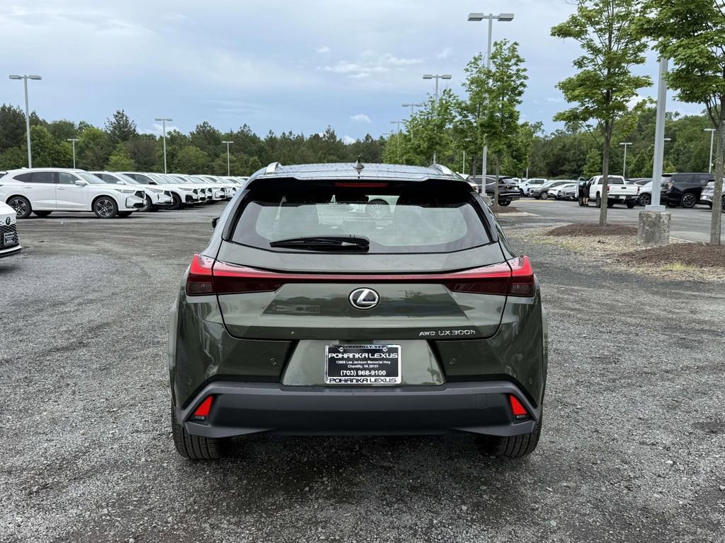 Used 2025 Lexus UX 300h AWD w/ Accessory Package (Z1) image 3