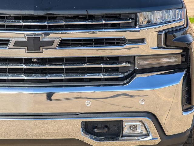 Used 2019 Chevrolet Silverado 1500 LTZ w/ LTZ Premium Package image 8
