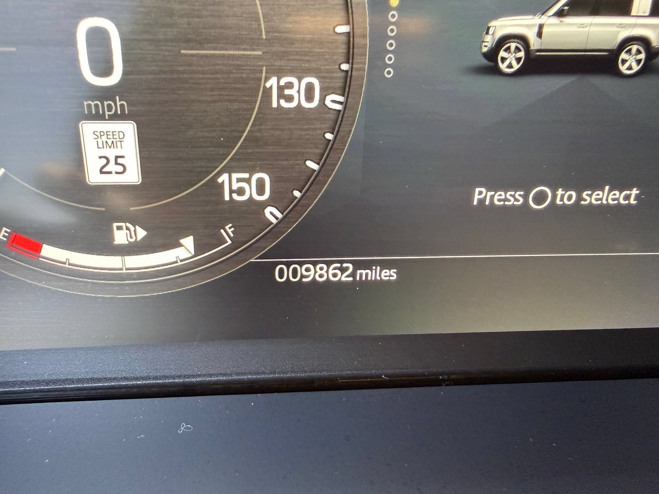 Used 2025 Land Rover Defender 110 X-Dynamic SE AWD/4WD image 17