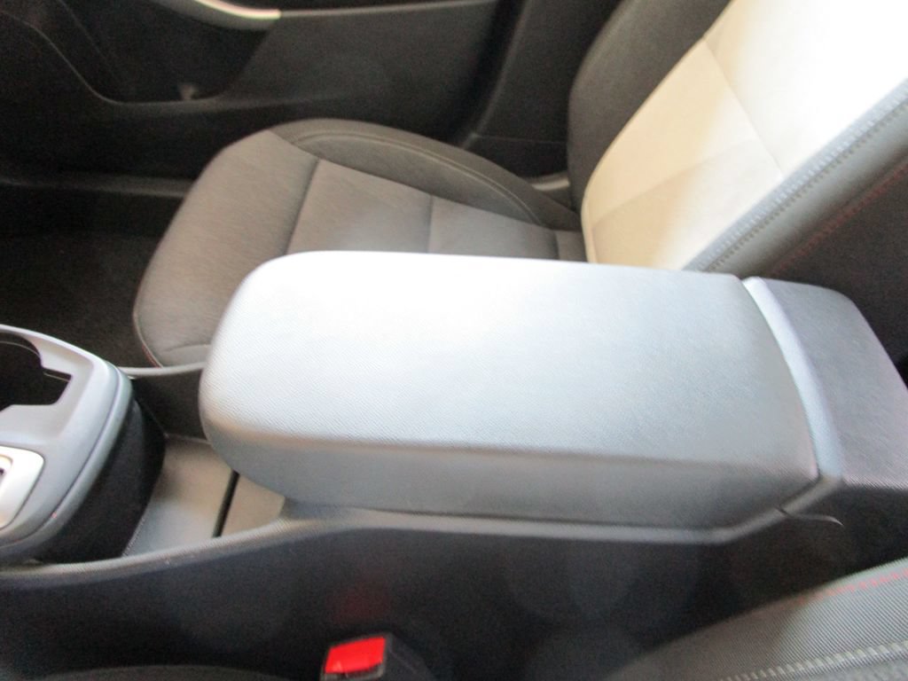 Used 2024 Chevrolet Trax RS FWD image 32