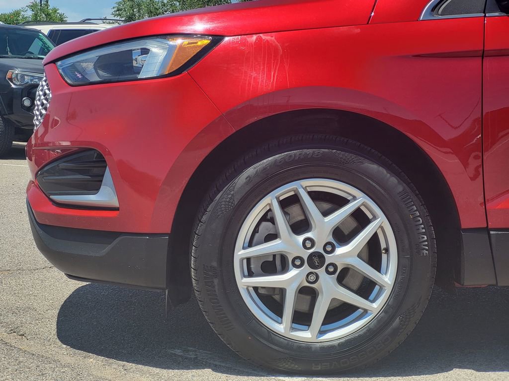 Used 2023 Ford Edge SEL AWD/4WD image 6