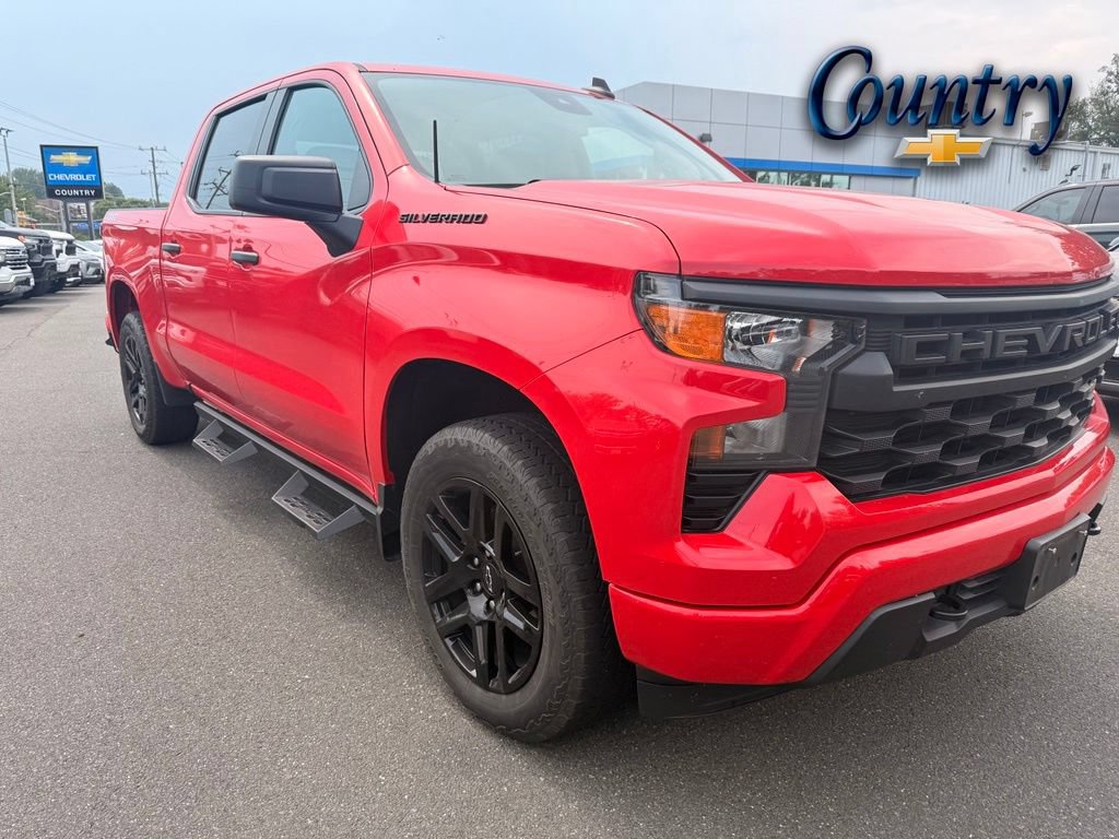 Used 2023 Chevrolet Silverado 1500 Custom AWD/4WD image 1