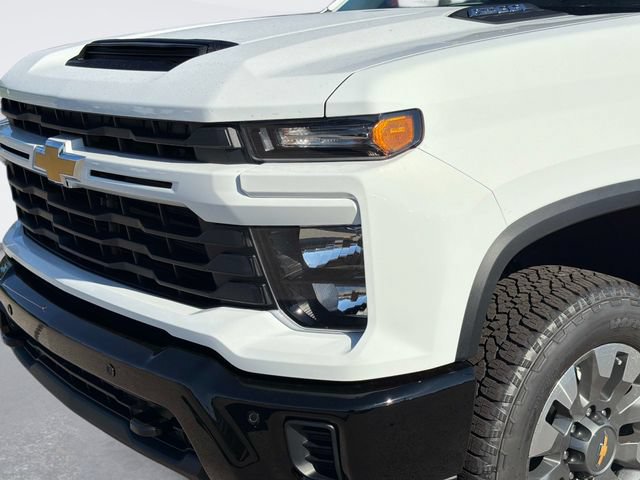 New 2026 Chevrolet Silverado 2500 Custom w/ Custom Value Package AWD/4WD image 9
