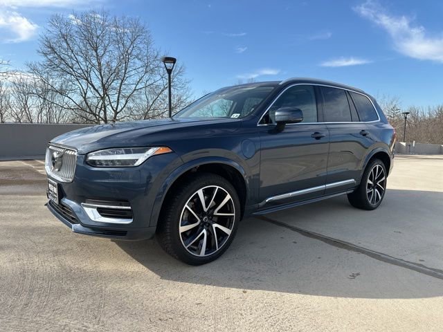 Used 2021 Volvo XC90 T8 Inscription Expression w/ Climate Package image 3