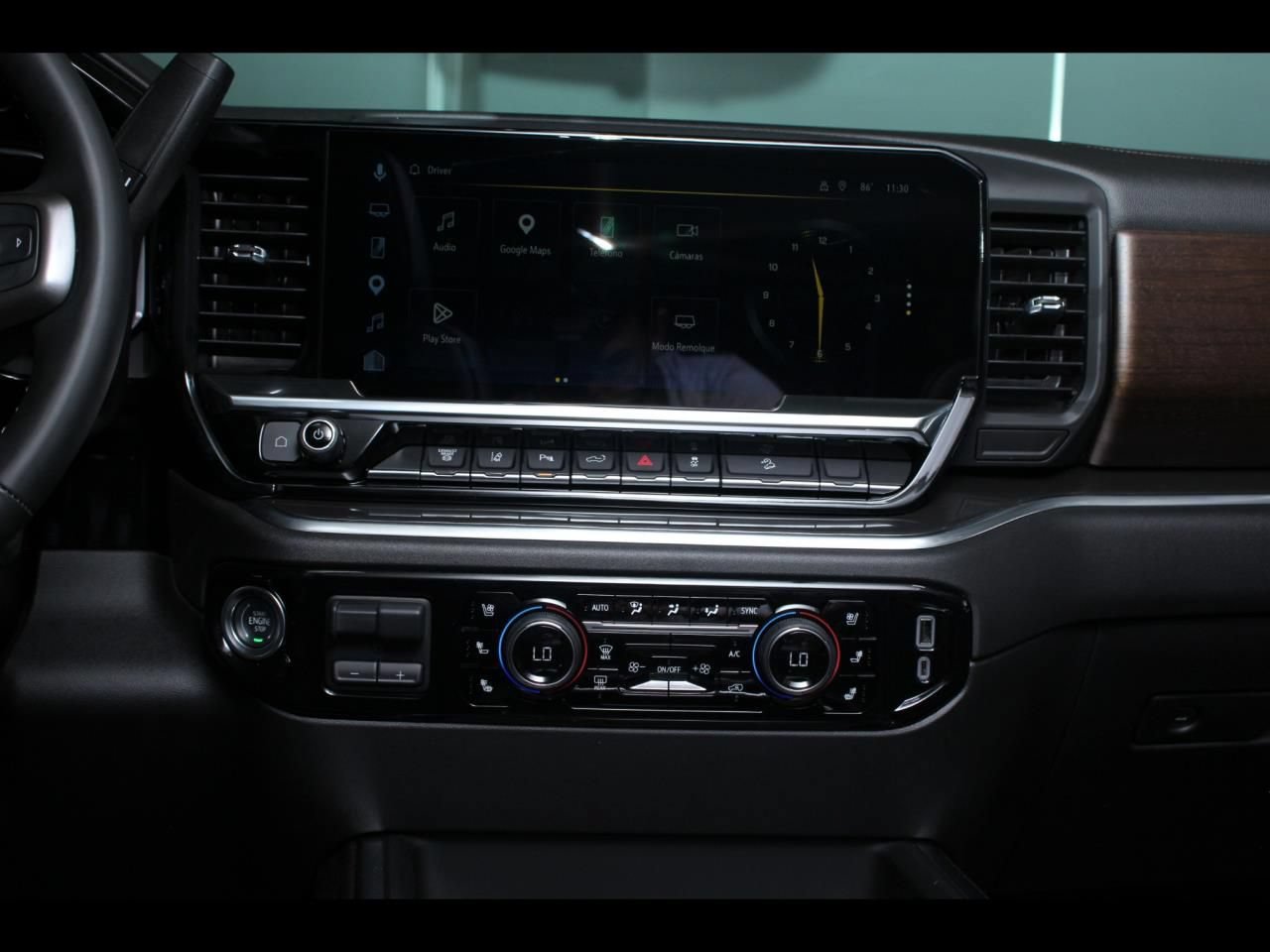 Used 2025 Chevrolet Silverado 2500 High Country w/ High Country Premium Package AWD/4WD image 19