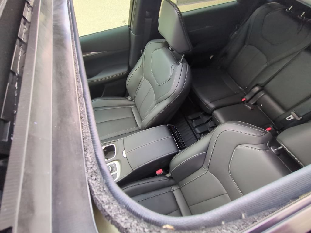 New 2027 INFINITI QX65 Luxe w/ Cargo Package AWD/4WD image 12