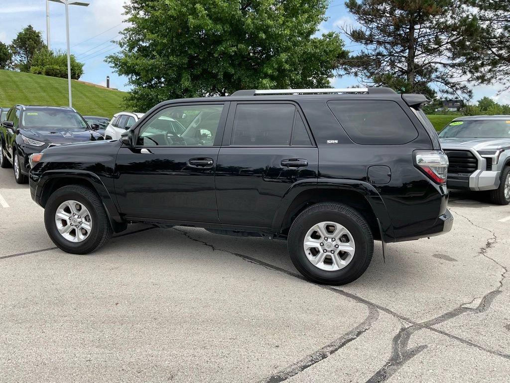 Used 2023 Toyota 4Runner SR5 Premium w/ Moonroof Package AWD/4WD image 4