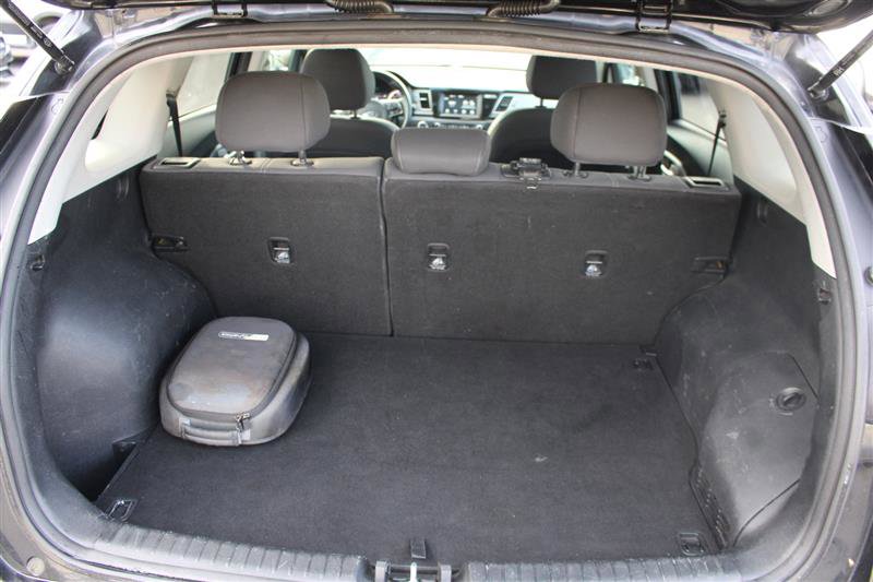 Used 2019 Kia Niro LX image 10