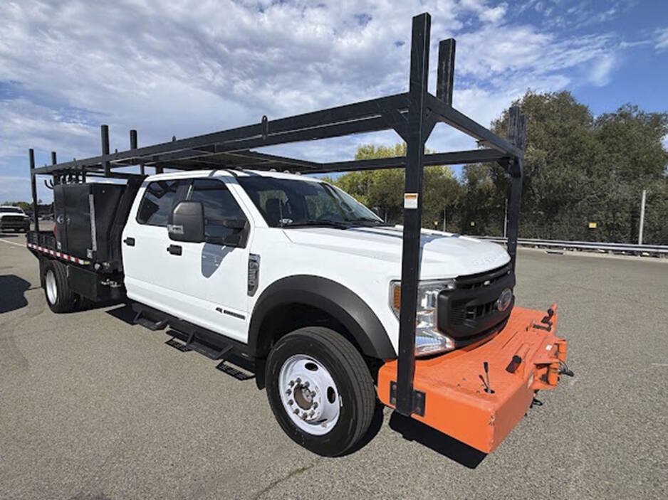 Used 2022 Ford F550 4x4 Crew Cab Super Duty w/ Power Equipment Group image 1