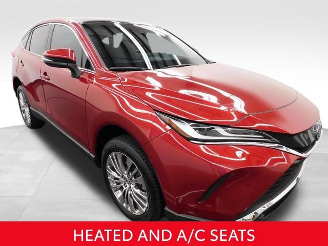 Used 2024 Toyota Venza Limited image 2