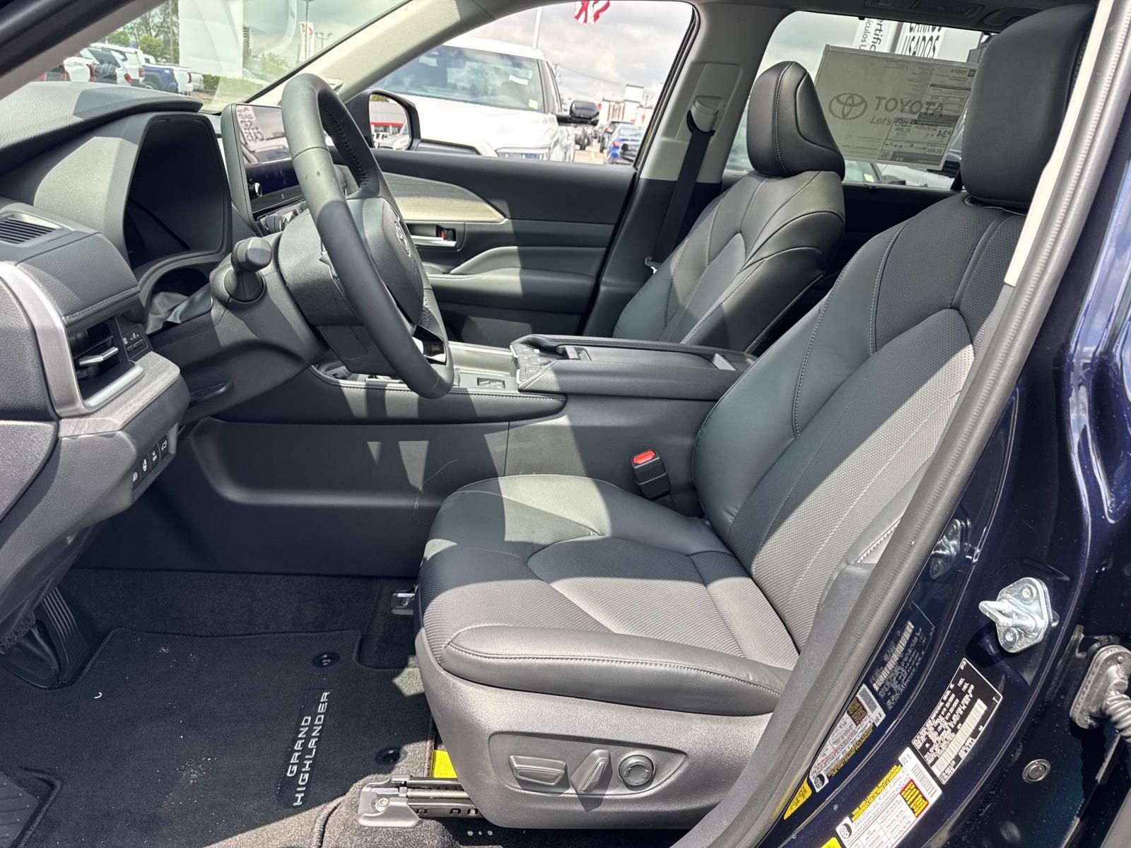 New 2026 Toyota Grand Highlander AWD Hybrid image 8