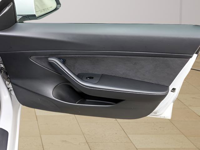 Used 2021 Tesla Model 3 Standard Range Plus RWD image 38