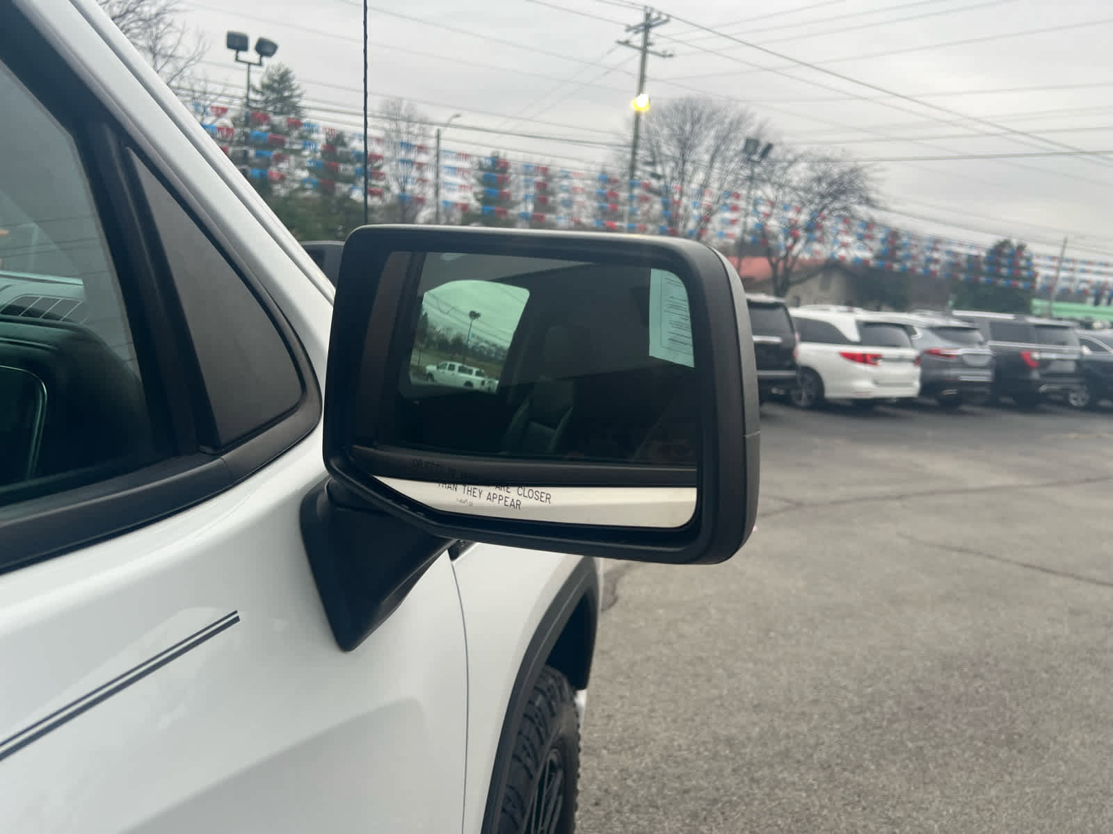 Used 2020 GMC Sierra 1500 Elevation w/ Elevation Value Package image 6