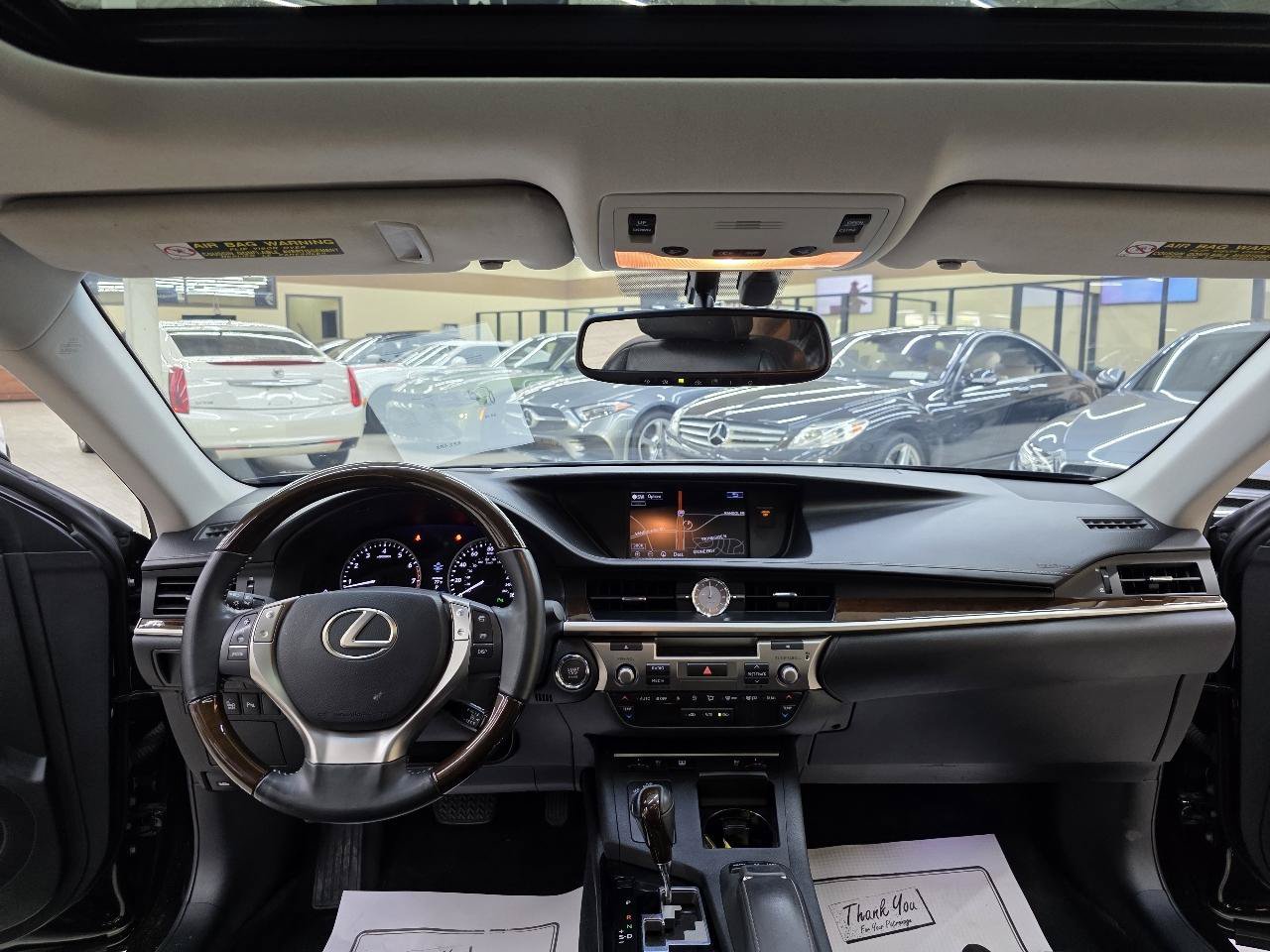 Used 2015 Lexus ES 350 w/ Luxury Package FWD image 27