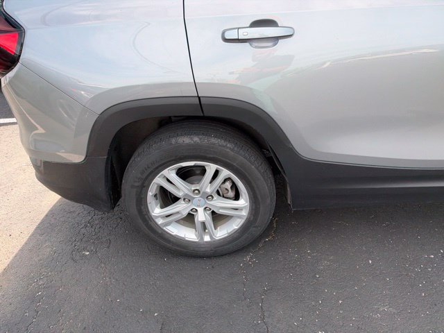 Used 2023 GMC Terrain SLE w/ Driver Convenience Package FWD image 14