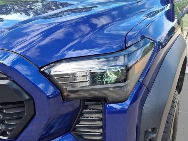 Used 2024 Toyota Tacoma TRD Off-Road AWD/4WD image 11